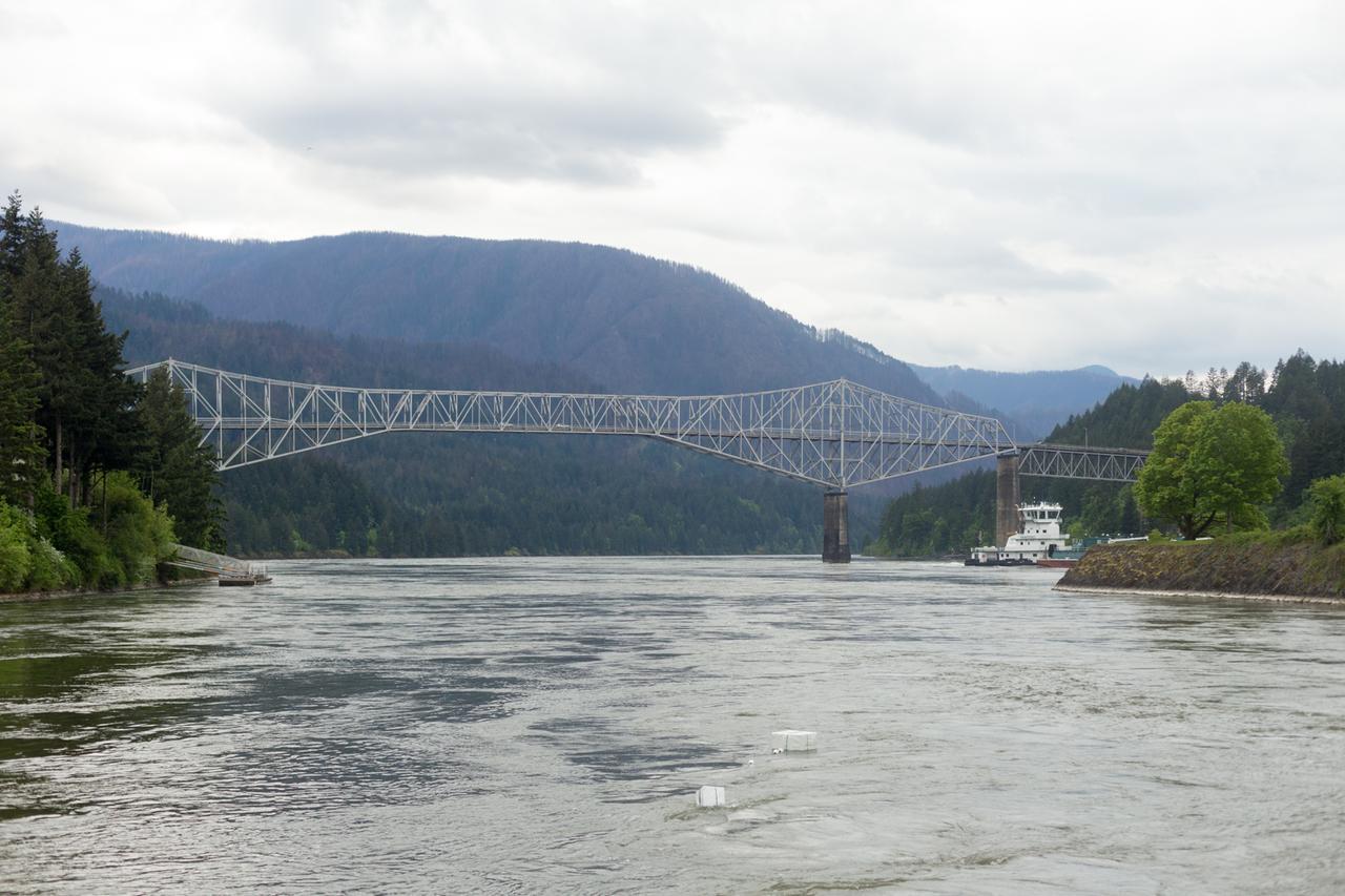 Columbia Gorge Inn Cascade Locks Eksteriør bilde